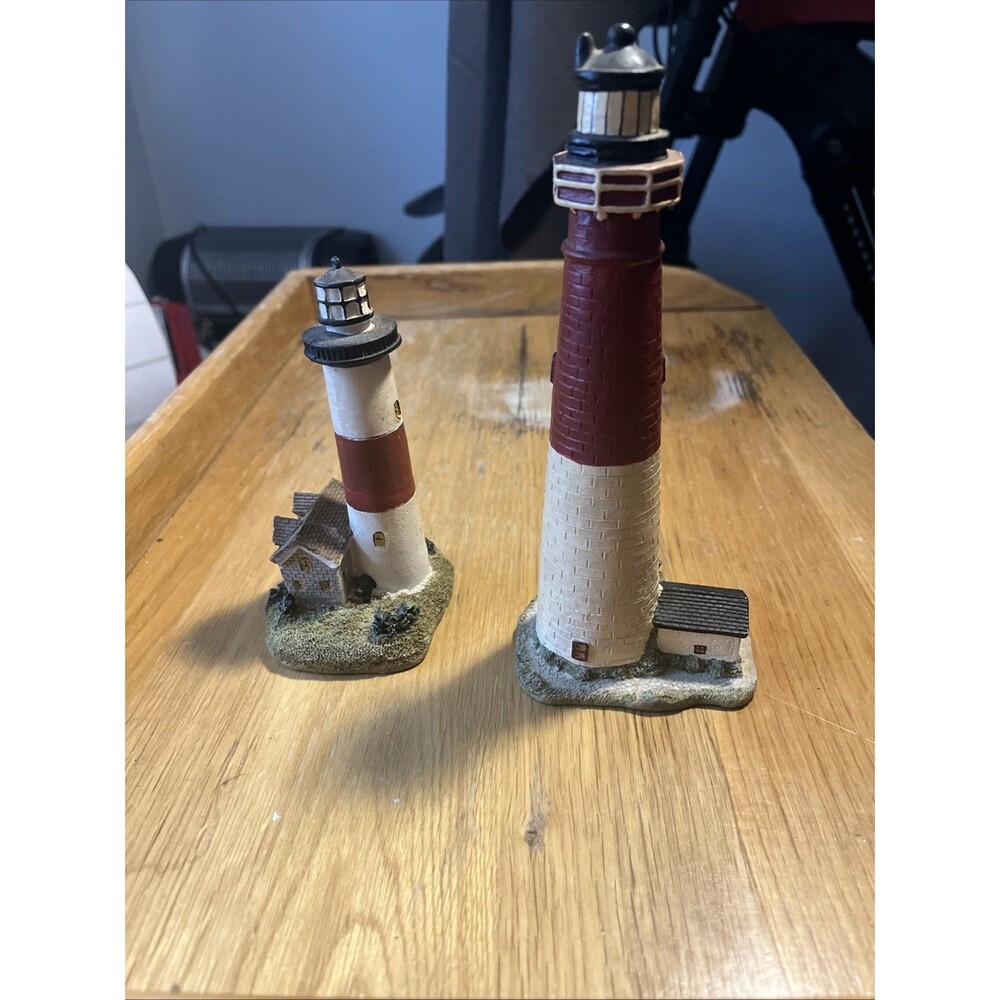 Lot of 2 Vintage Lighthouse Figurines - Montauk Point NY & Barnegat NJ